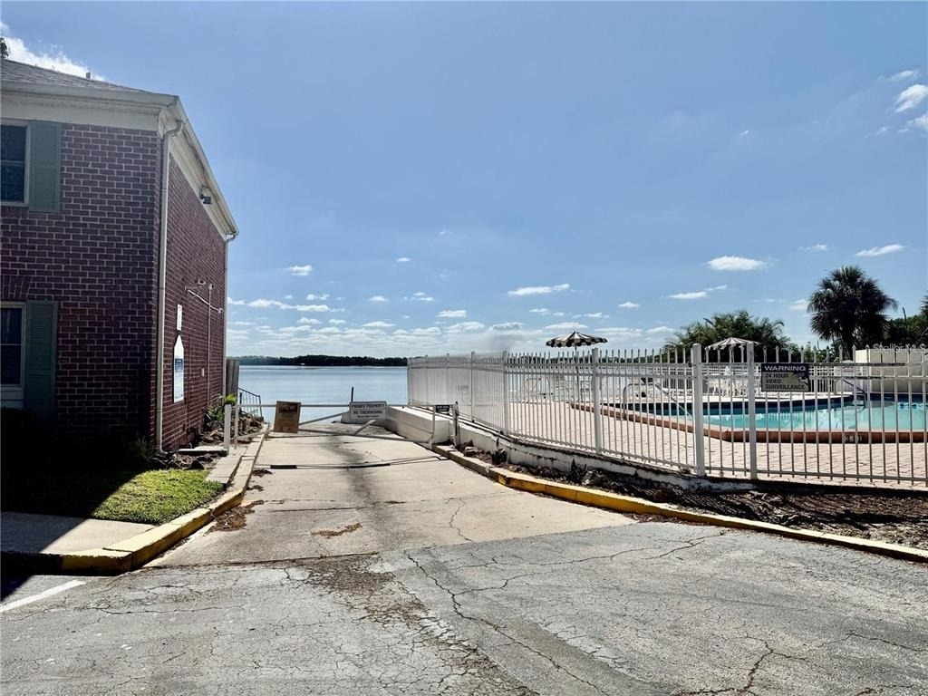 524 Georgetown Drive - Photo 17