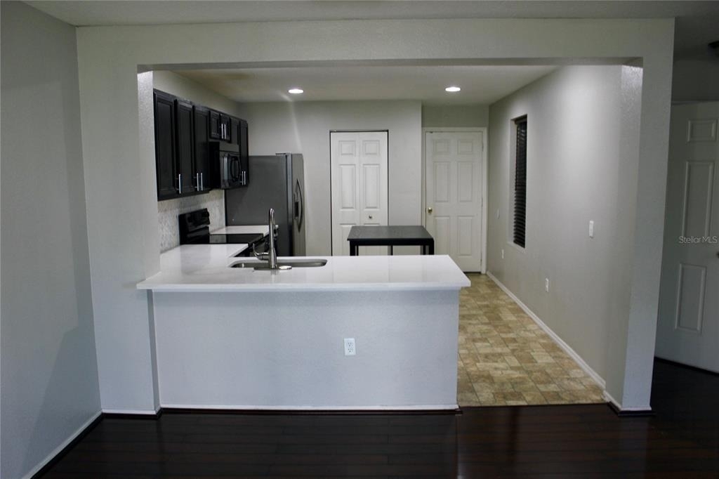 1017 Chalcedony Street - Photo 4