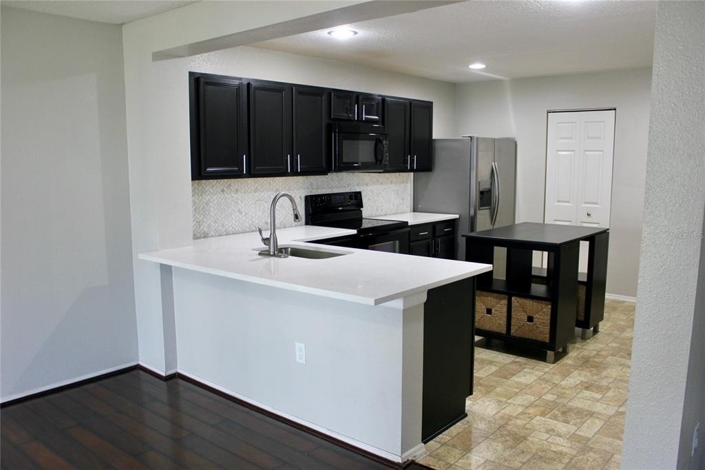 1017 Chalcedony Street - Photo 2