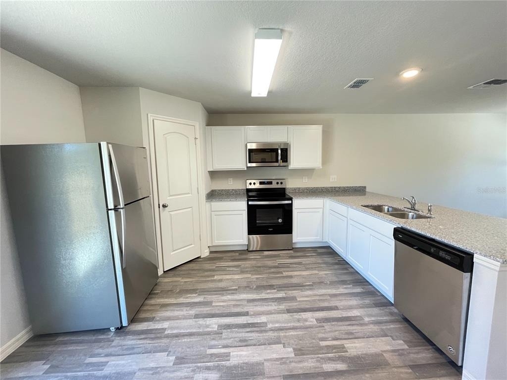 1630 Tench Court - Photo 3