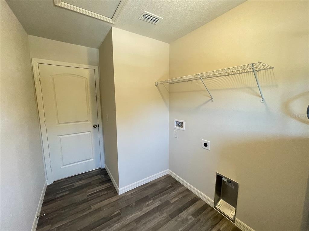 1630 Tench Court - Photo 16