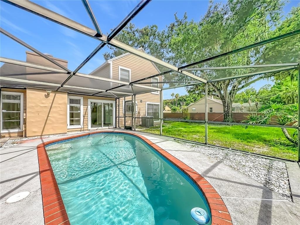 650 Whittingham Place - Photo 51