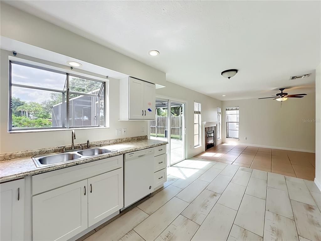 650 Whittingham Place - Photo 16