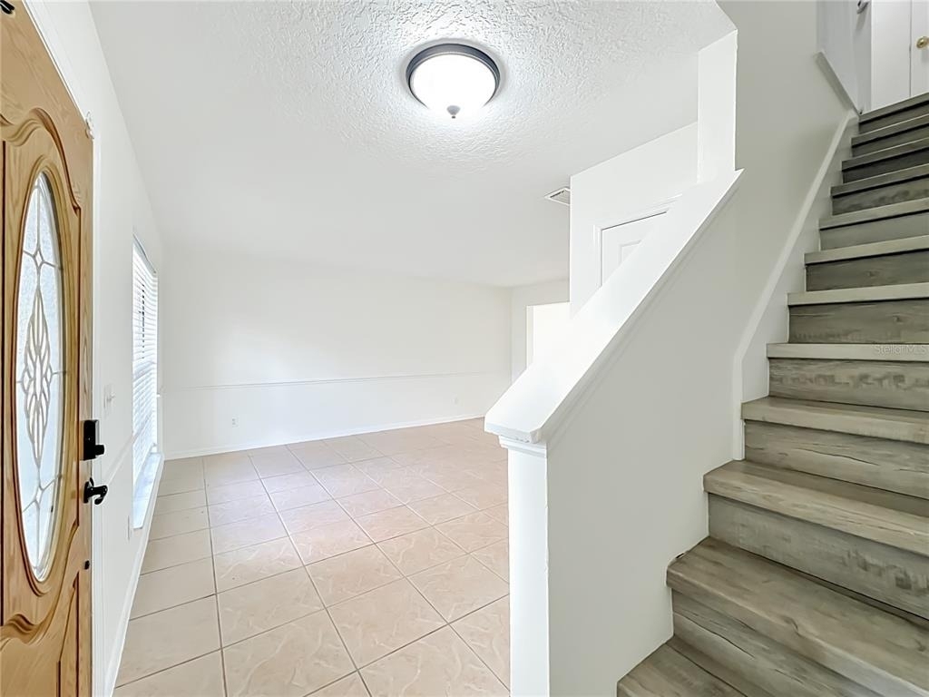 650 Whittingham Place - Photo 30