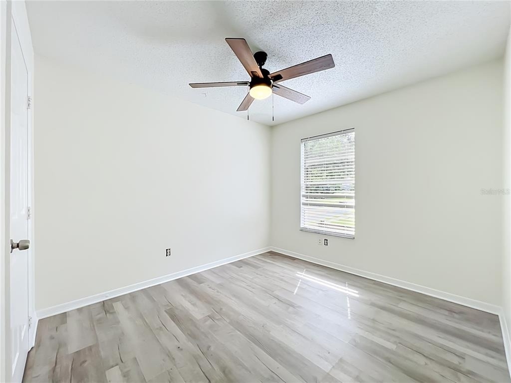 650 Whittingham Place - Photo 32