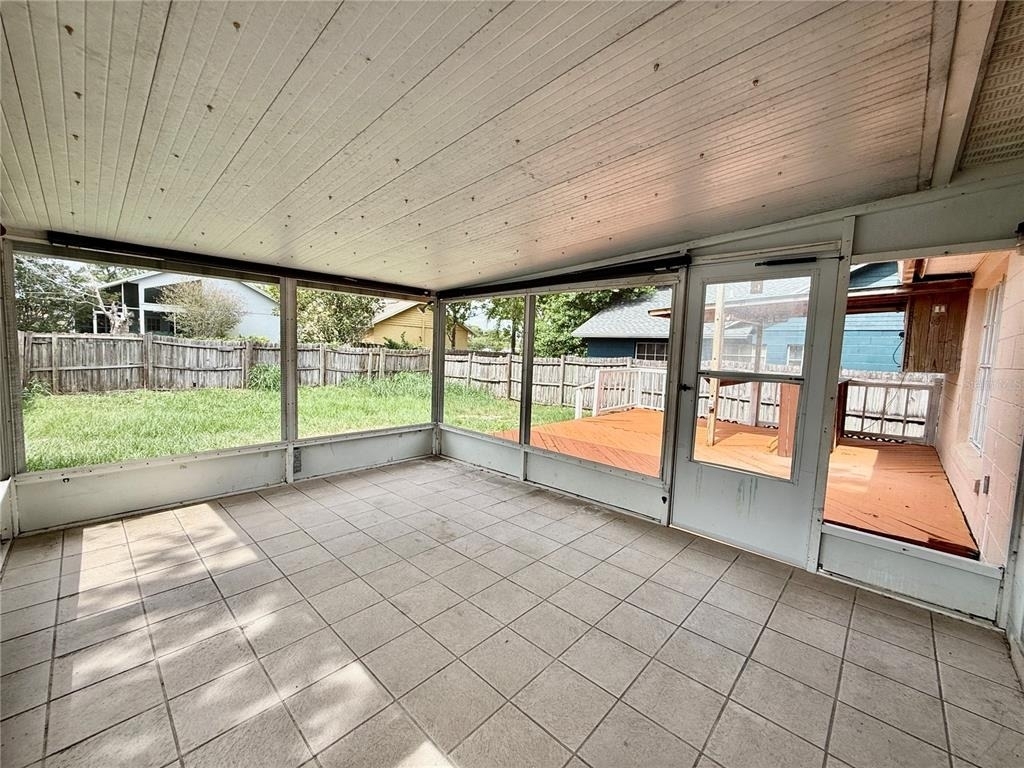 6521 Garden Spring Court - Photo 16