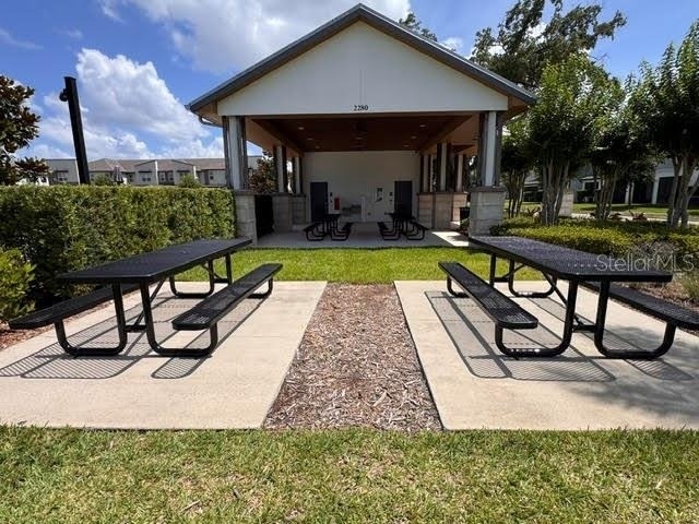 2233 Shadowland Loop - Photo 42