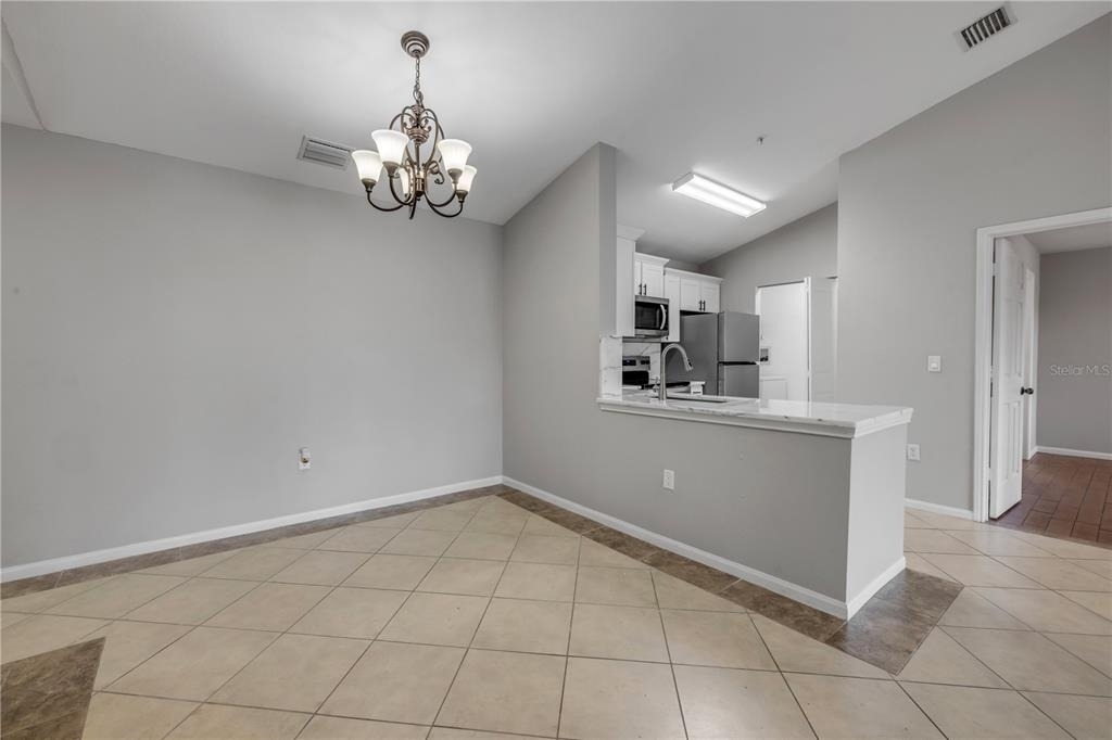 940 Village Trail - Photo 4