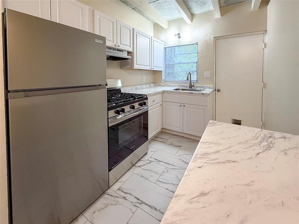 219 Nw 3rd Avenue - Photo 17