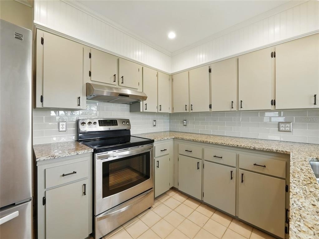 1426 Crestview Drive - Photo 11