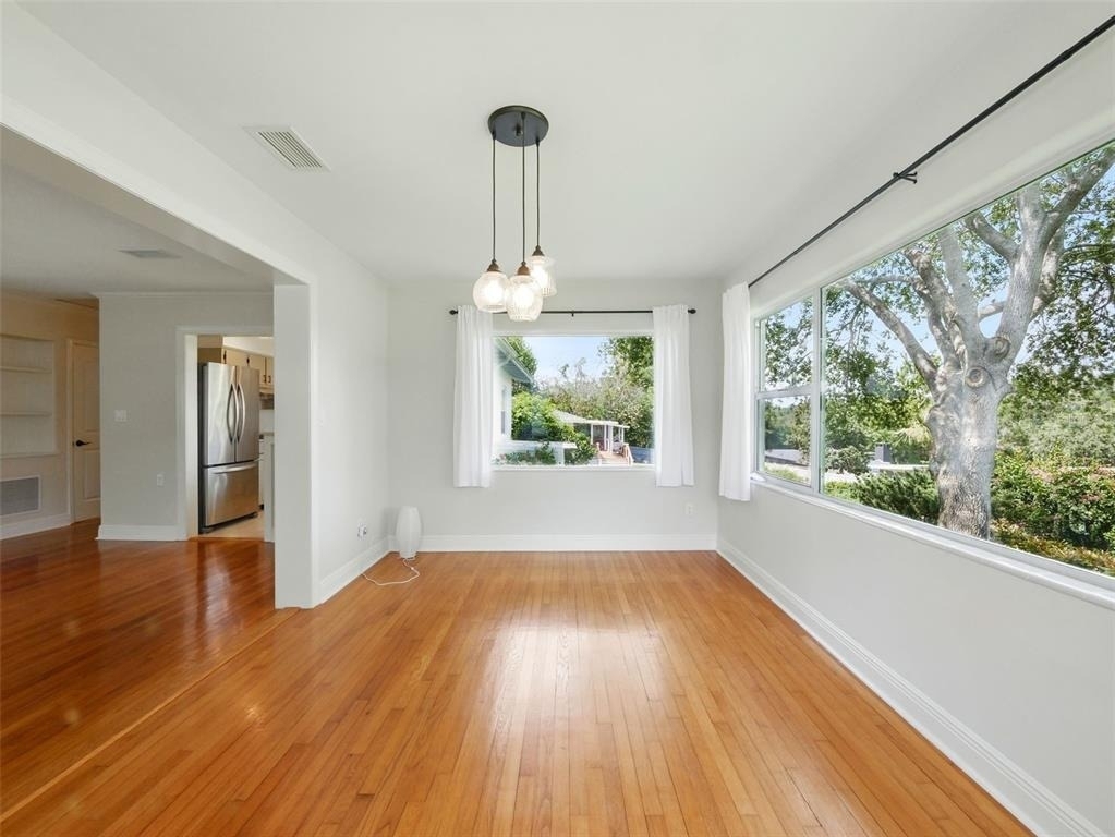 1426 Crestview Drive - Photo 6