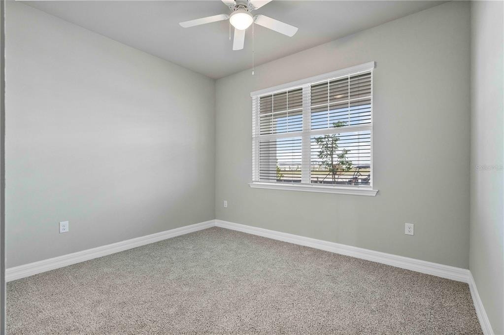 16420 Seven Lakes Avenue - Photo 3