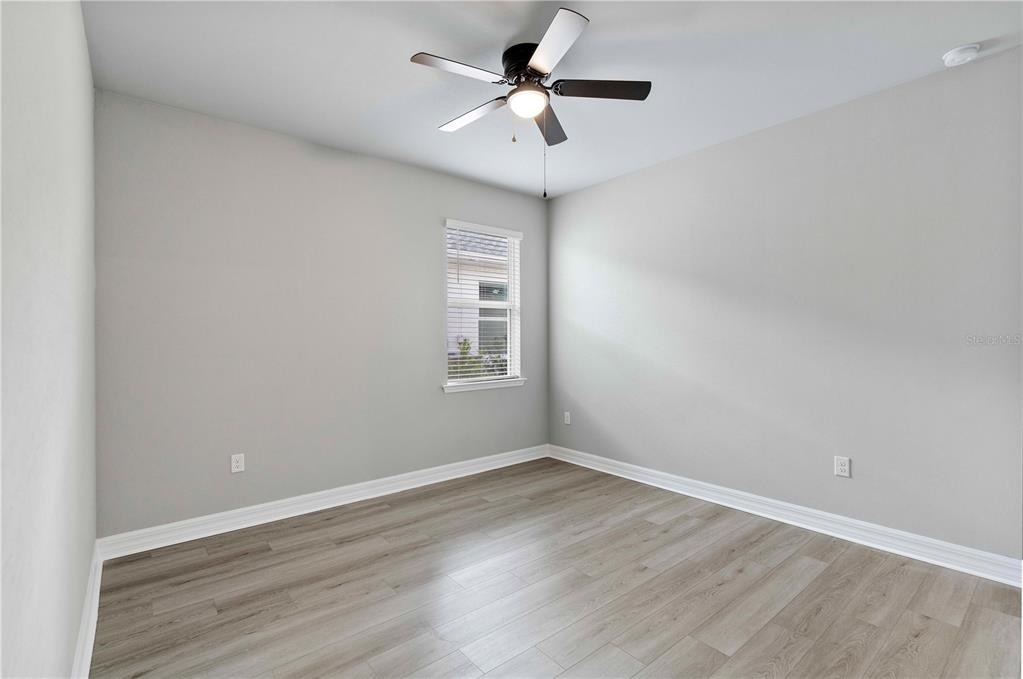 16420 Seven Lakes Avenue - Photo 9