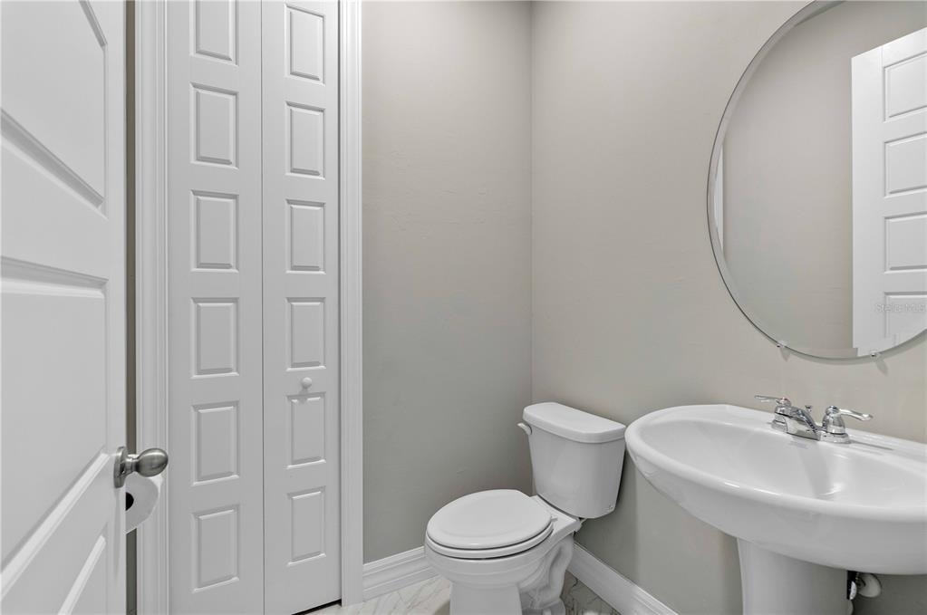 16420 Seven Lakes Avenue - Photo 10