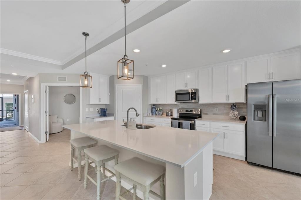 14184 Heritage Landing Boulevard - Photo 8