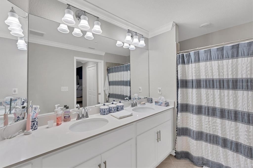 14184 Heritage Landing Boulevard - Photo 20
