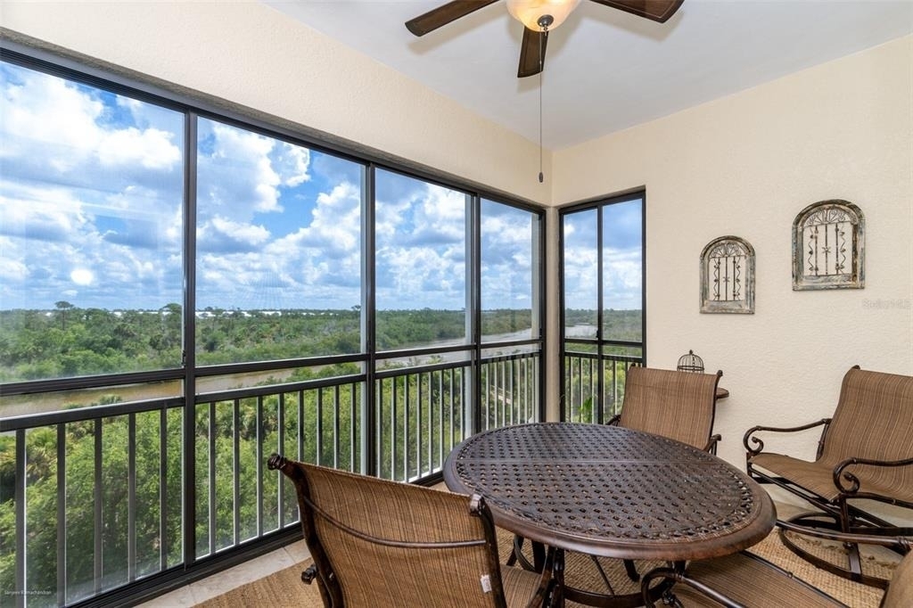 10521 Amberjack Way - Photo 1