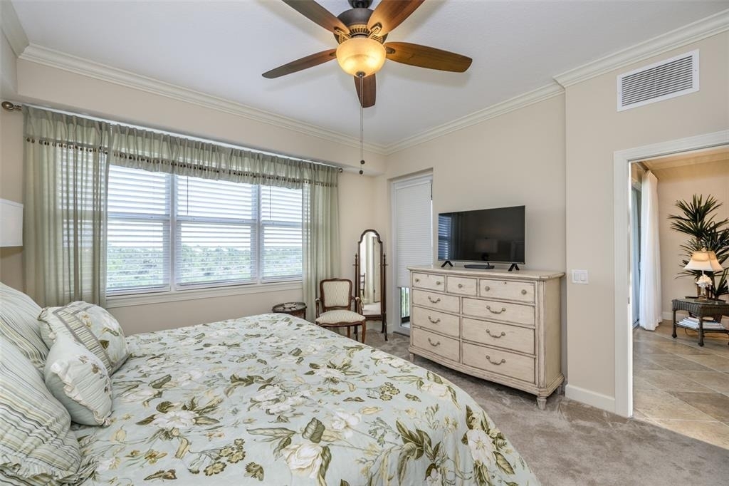 10521 Amberjack Way - Photo 33