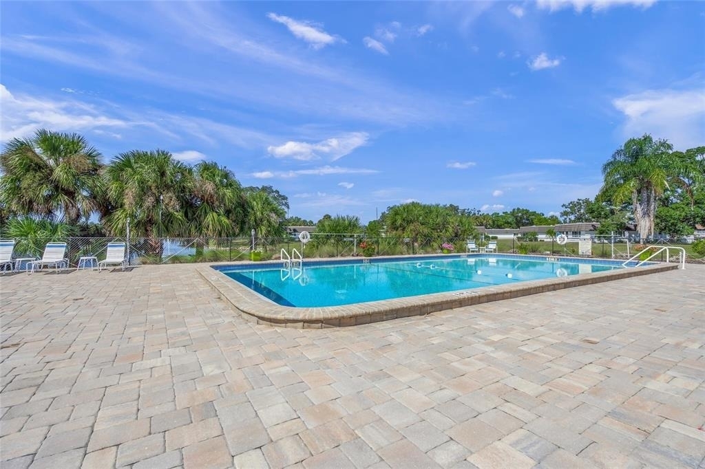 1325 Glen Oaks Drive E - Photo 37