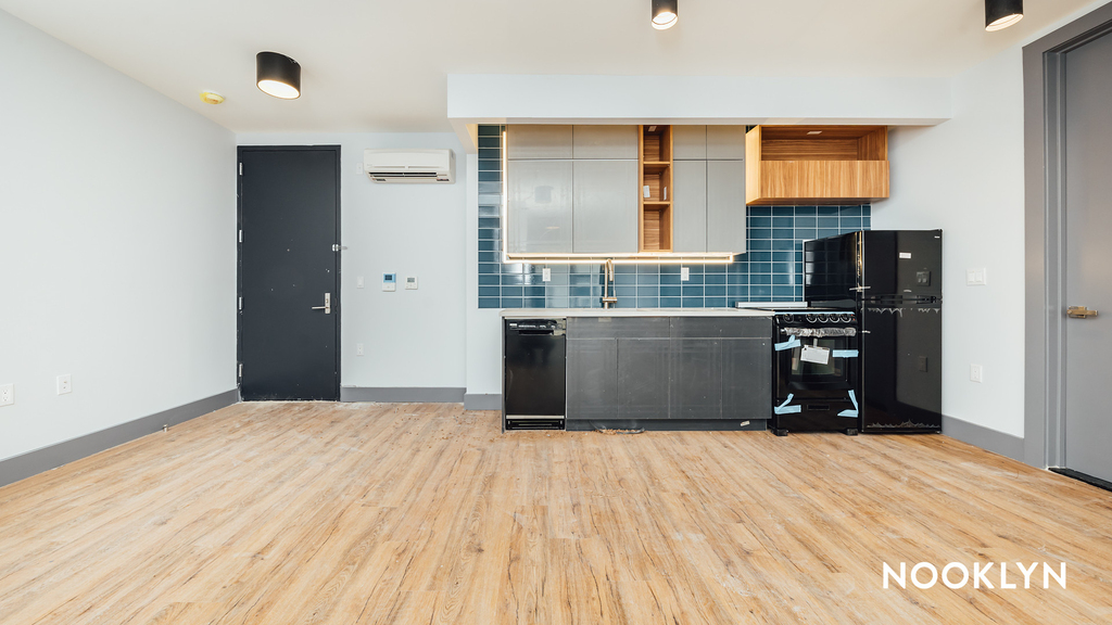 210 Parkville Ave 11230 - Photo 8