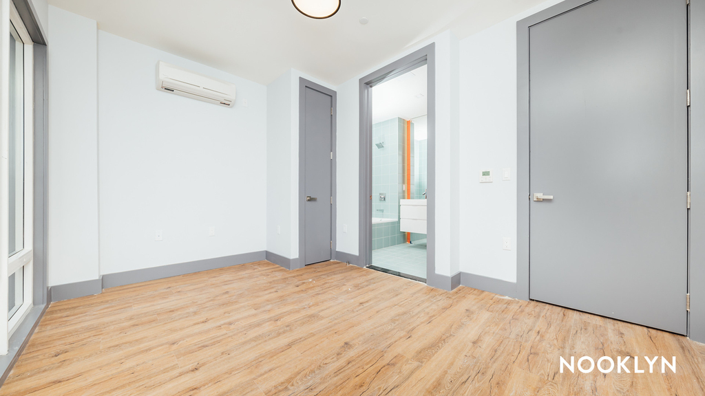 210 Parkville Ave 11230 - Photo 7