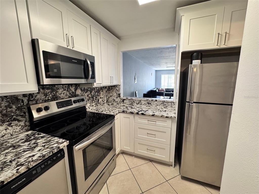 2763 Woodgate Lane - Photo 7