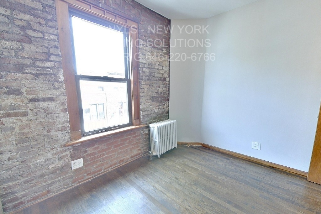 3rd Ave & E 13th St - Photo 1