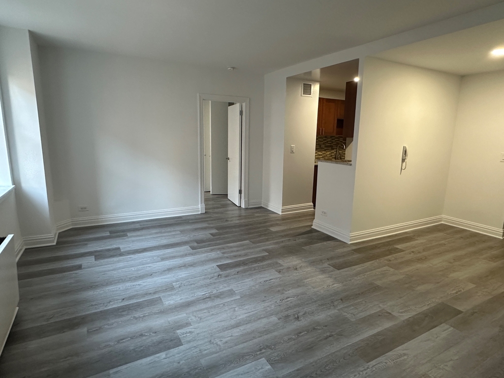 West 34th Street - Photo 14