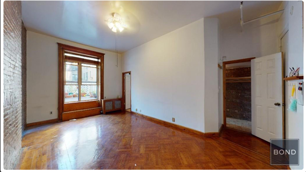 West 88th Street - Photo 2