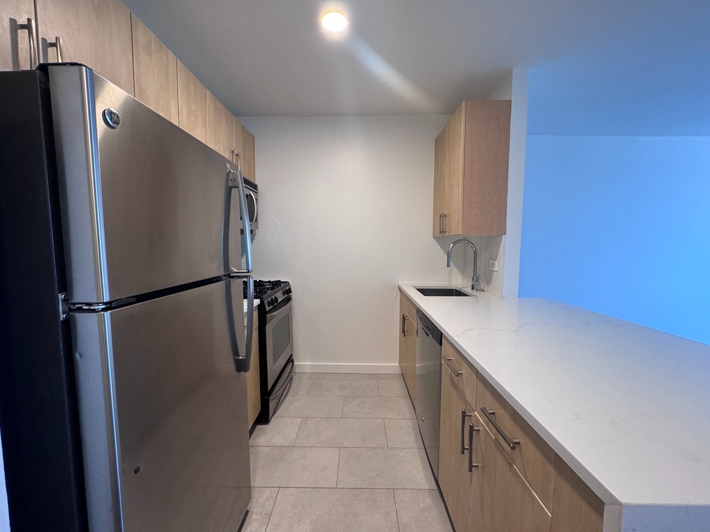 West 43rd Street - Photo 4