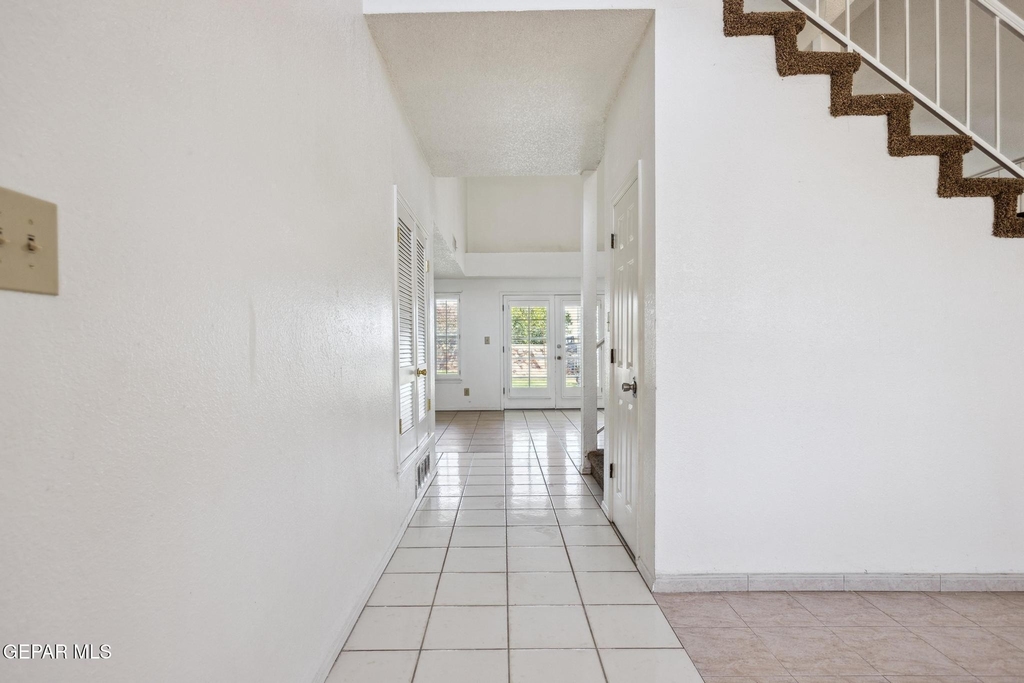 11648 Lake Erie Drive - Photo 3