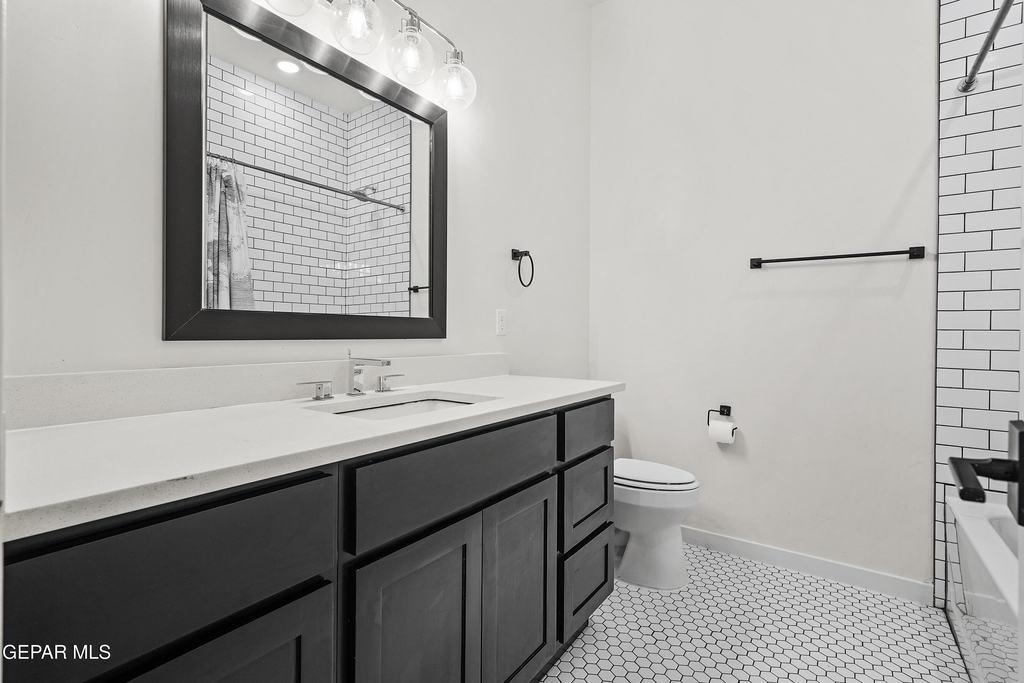 13637 Chepstow Court - Photo 25