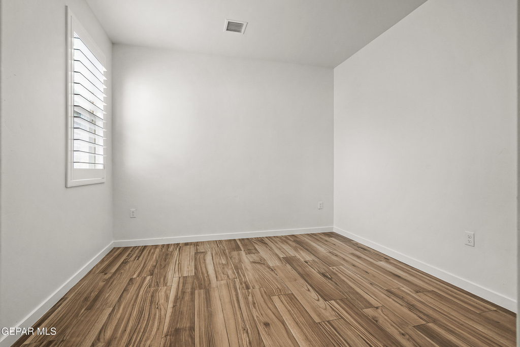 13637 Chepstow Court - Photo 20