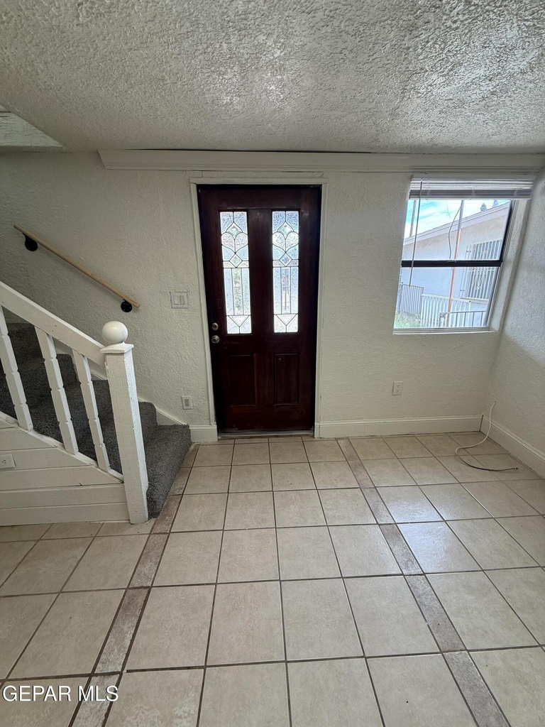 1018 Lakewood Road - Photo 7