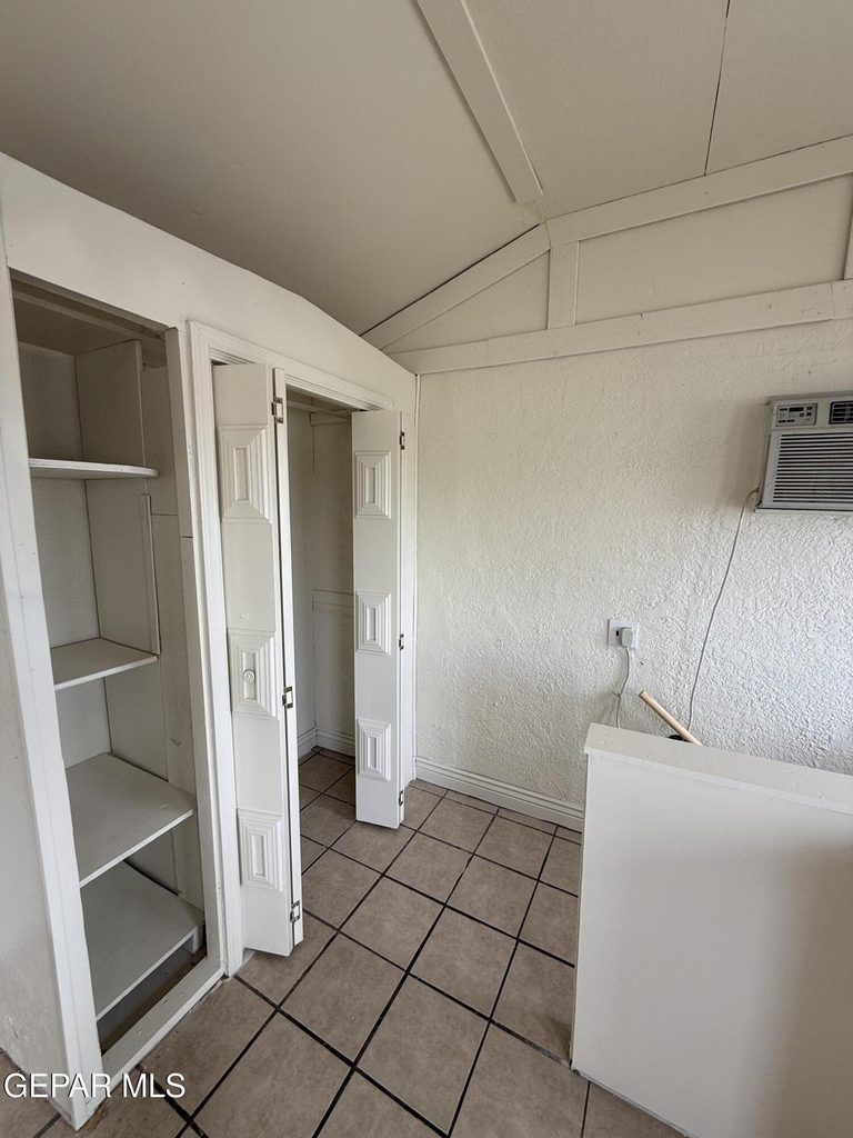 1018 Lakewood Road - Photo 15