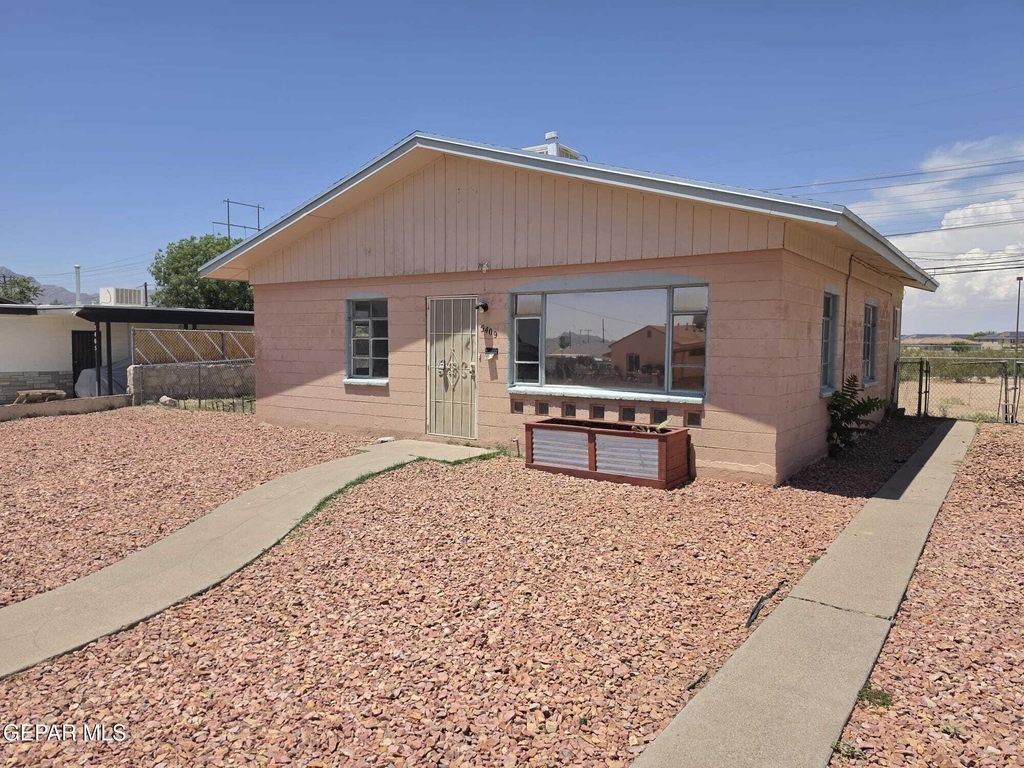 5409 Timberwolf Drive - Photo 0