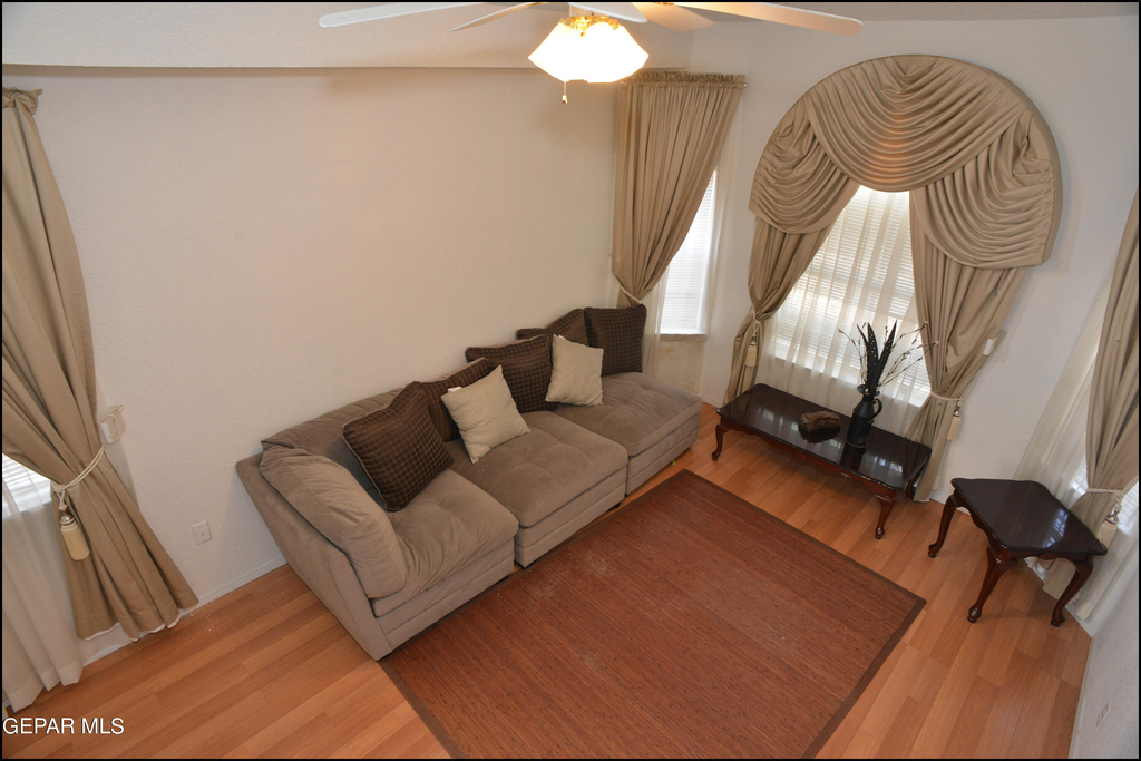 7528 Luz De Lumbre Avenue - Photo 2