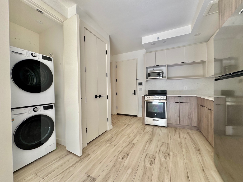 2718 Church Avenue - Photo 5