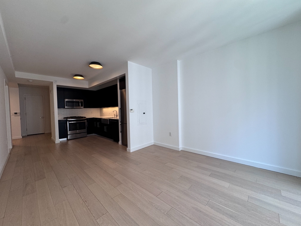 West 43rd Street - Photo 1