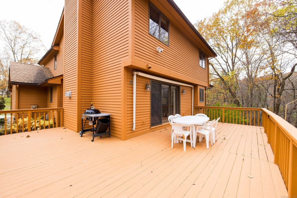 18 Clifford Avenue - Photo 33