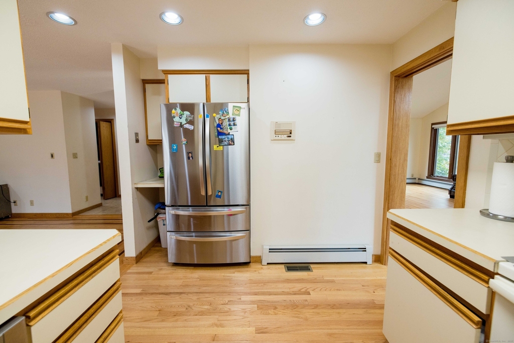 18 Clifford Avenue - Photo 9