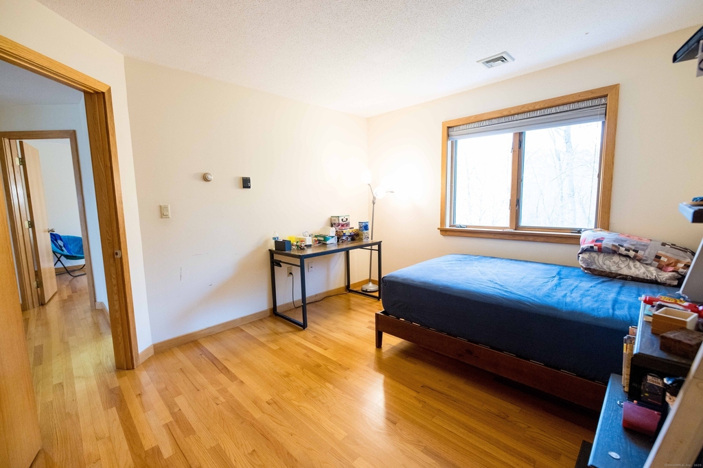 18 Clifford Avenue - Photo 21