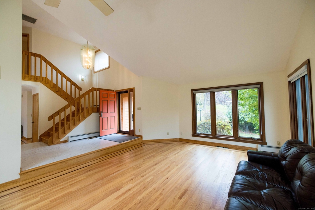 18 Clifford Avenue - Photo 6