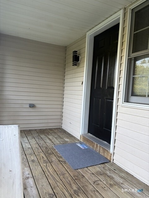 1539 Farmington Avenue - Photo 2