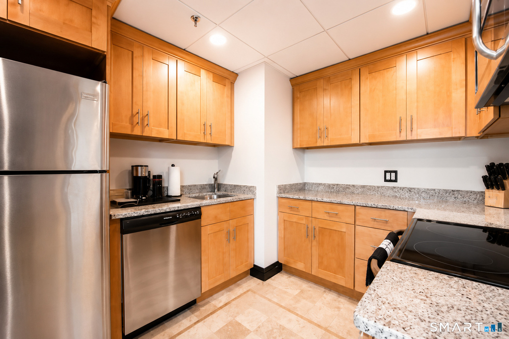 196 Crown Street - Photo 6