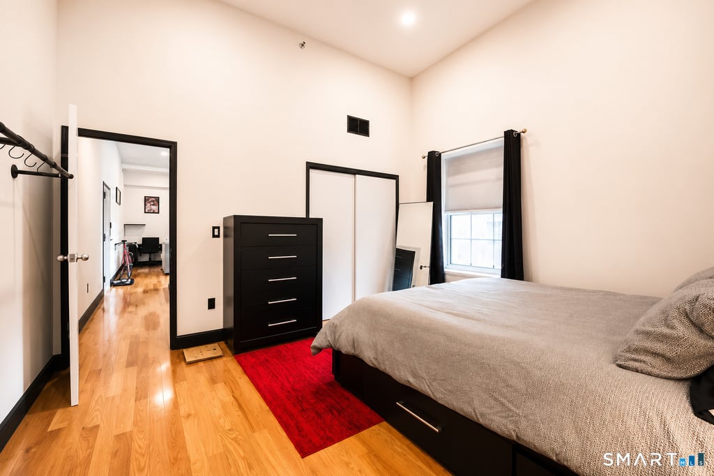 196 Crown Street - Photo 9