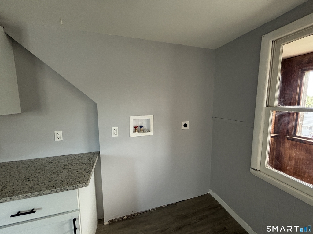 231 Goddard Avenue - Photo 8