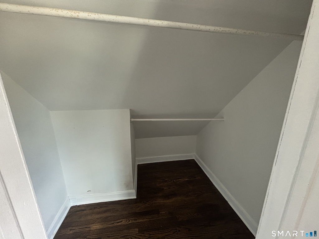 231 Goddard Avenue - Photo 9