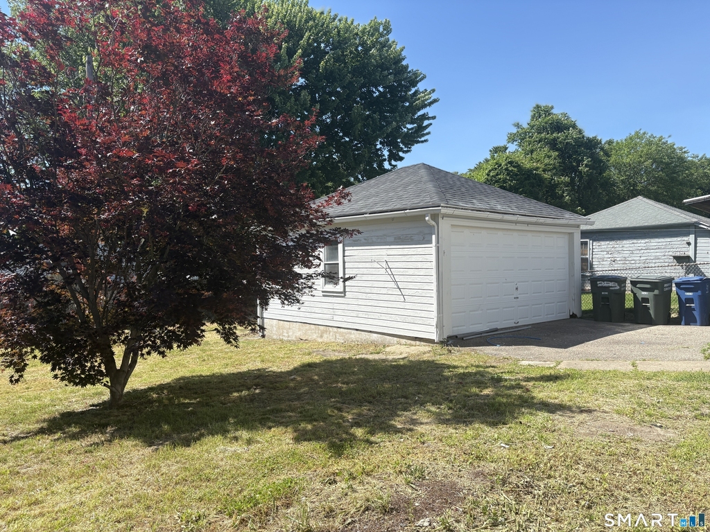 231 Goddard Avenue - Photo 14