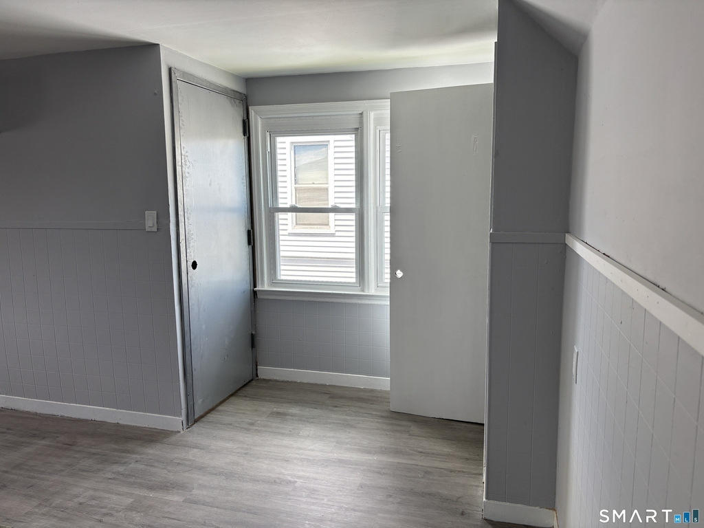 231 Goddard Avenue - Photo 7